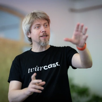 Expert na obsahové projekty, newslettery, efektivní e-maily a srozumitelné psaní Martin Kavka